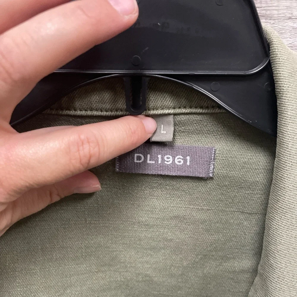 DL green jacket sz large - Picture 2 of 3